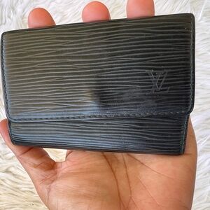 LV Epi Key Holder With 6 Rings